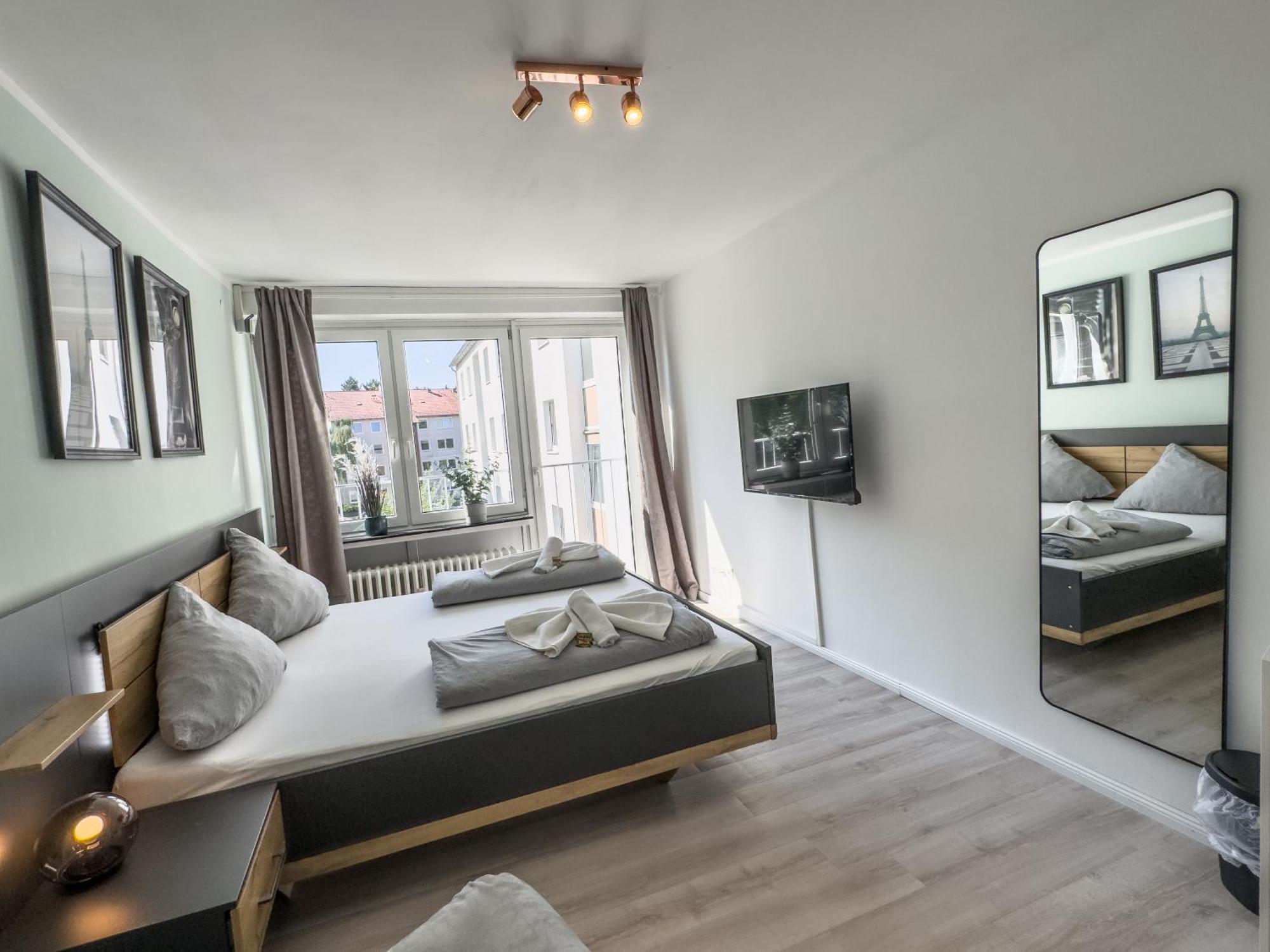 הנובר Apartment Fuer 3 Gaeste Mit Kostenlosen Parkplaetzen Und Lift מראה חיצוני תמונה