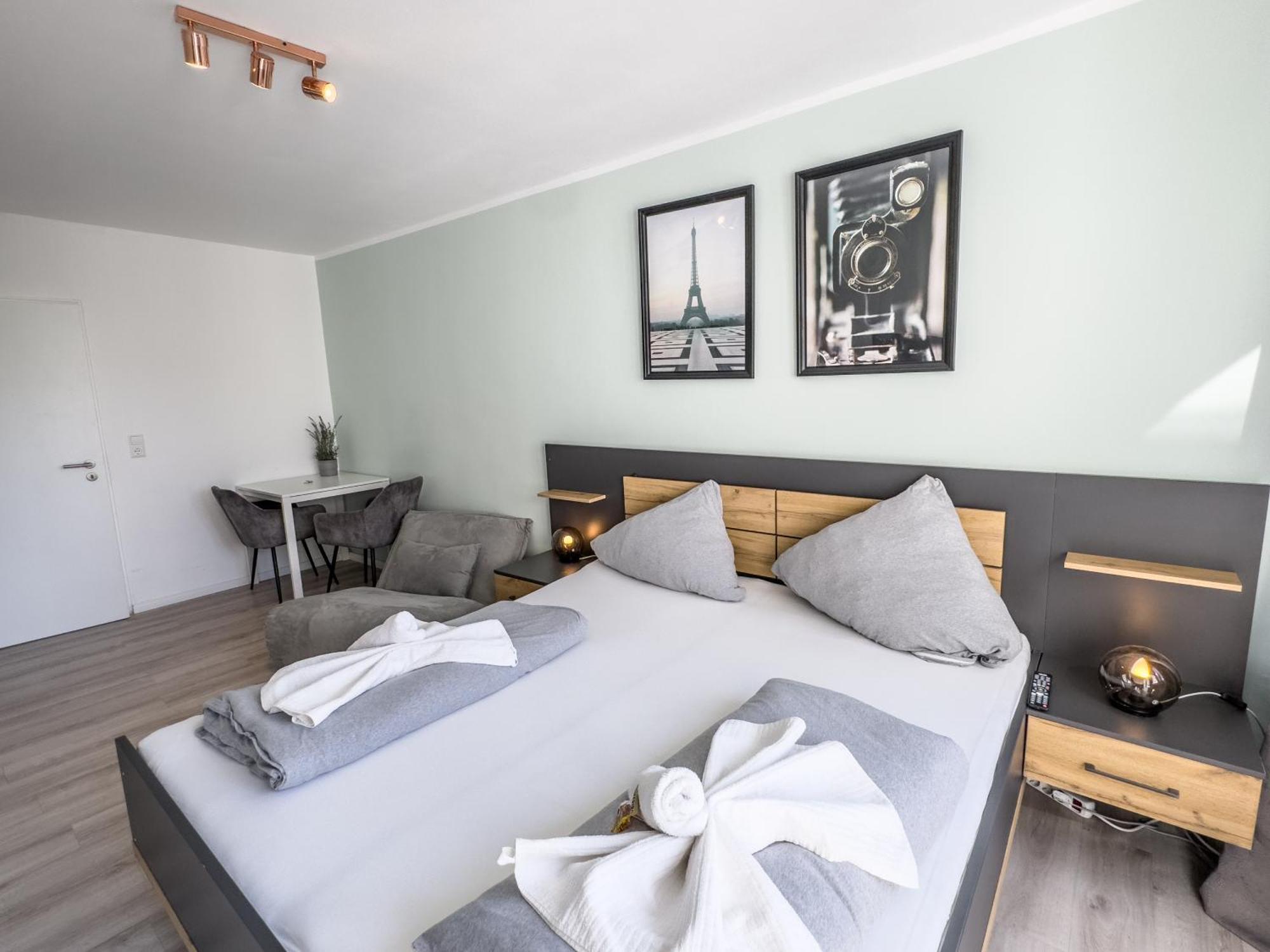 הנובר Apartment Fuer 3 Gaeste Mit Kostenlosen Parkplaetzen Und Lift מראה חיצוני תמונה